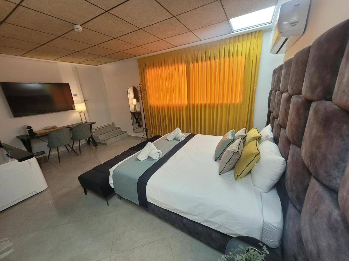 Yalarent Malina Motel In 提比里亞 外观 照片