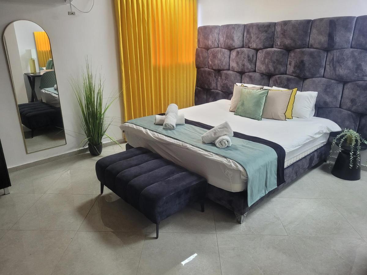 Yalarent Malina Motel In 提比里亞 外观 照片