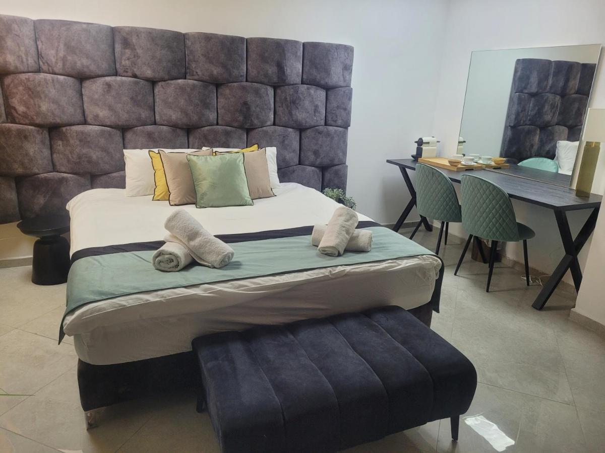 Yalarent Malina Motel In 提比里亞 外观 照片