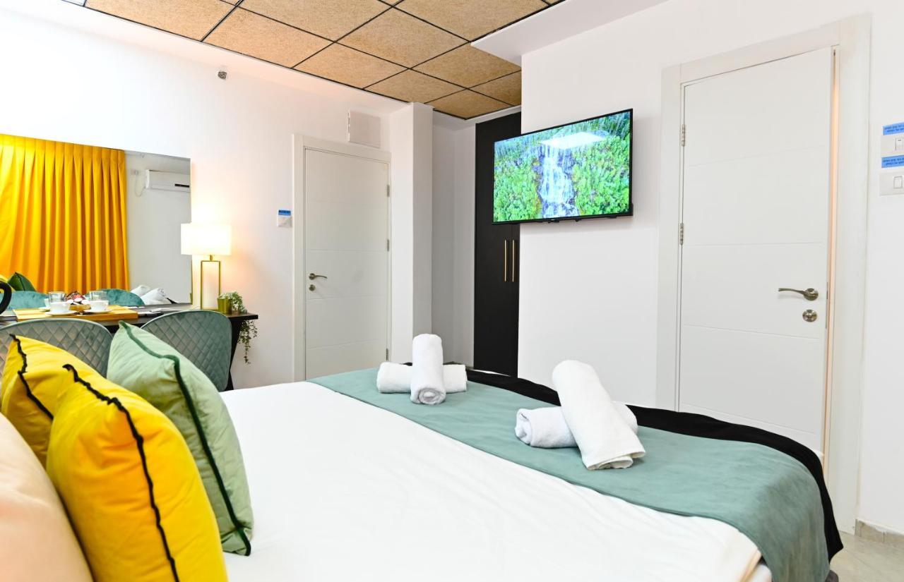 Yalarent Malina Motel In 提比里亞 外观 照片
